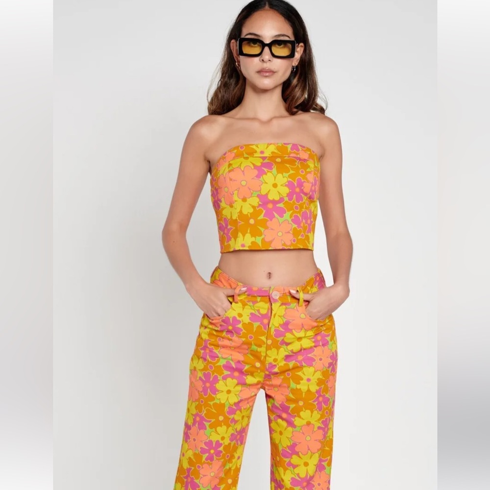 NWT Floral Bandeau Crop Top